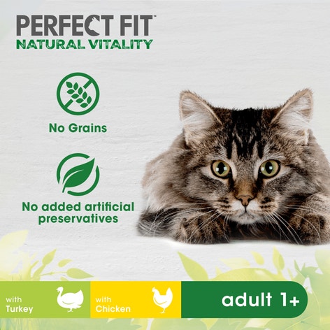 PERFECT FIT™ Natural Vitality Cat Food Pouch Poultry Selection Gravy 6x50g image 1